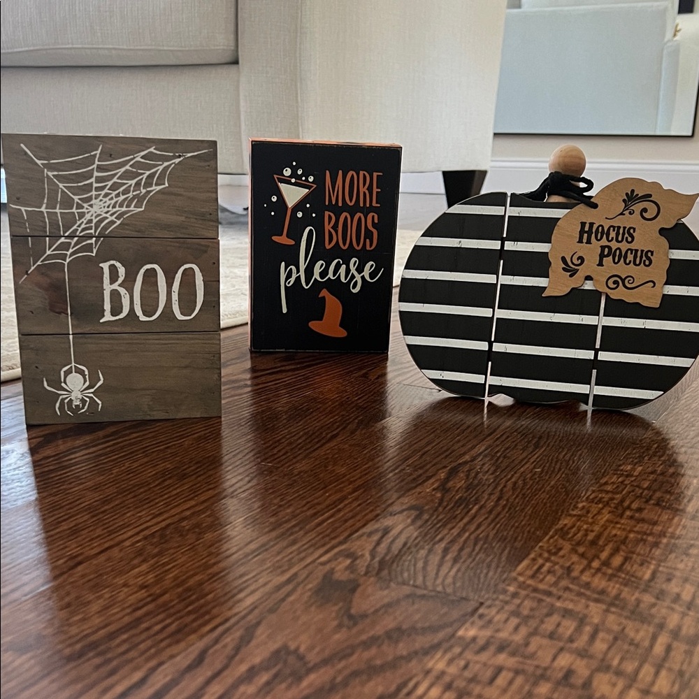 Wooden Halloween Decor Signs
